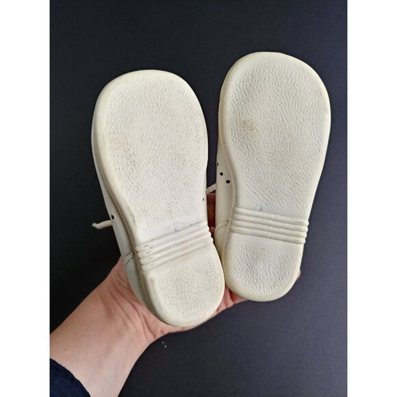 Vintage baby shoes size 3 by La Parisette, 1950s White leather child or doll - Picture 4 of 10